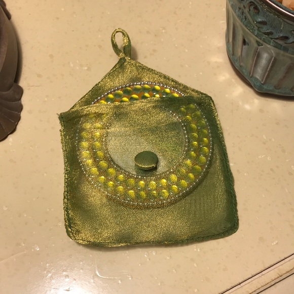 Compact mirror with case - Picture 4 of 5